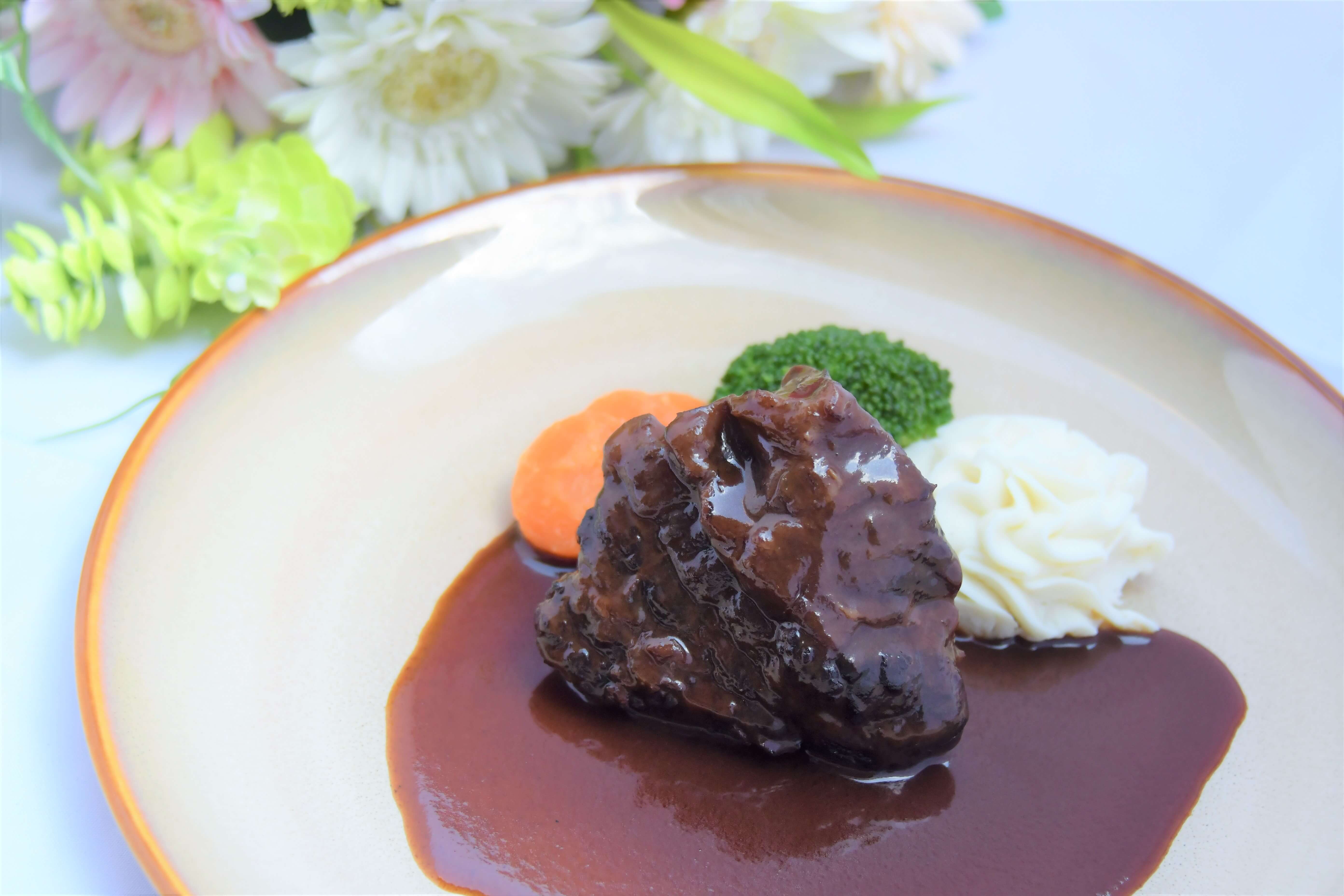 takeout-boeuf-bourguignone takeout-boeuf-bourguignone
